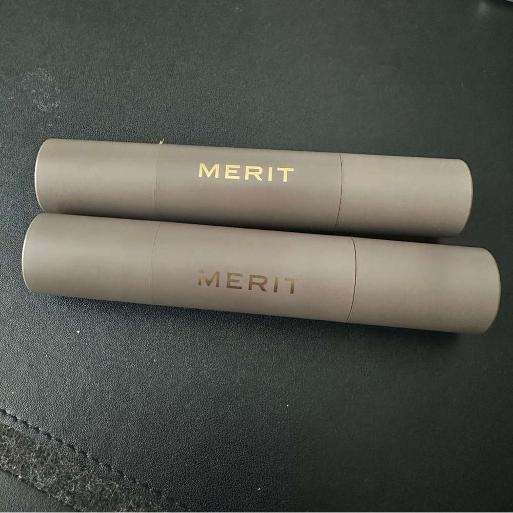 SOLD TWO Merit Beauty The Minimalist perfecting complexion - camel & tiger eye
